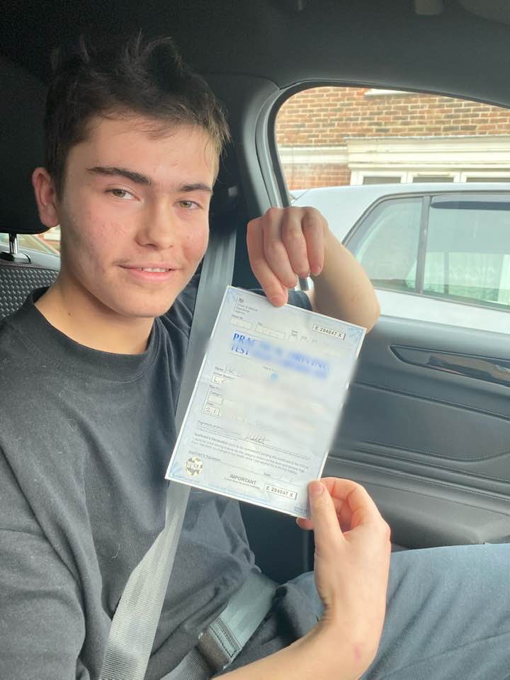 Huge congrats to Dan Lennox who passed this afternoon first attempt. Good luck for the future Dan, stay safe ???