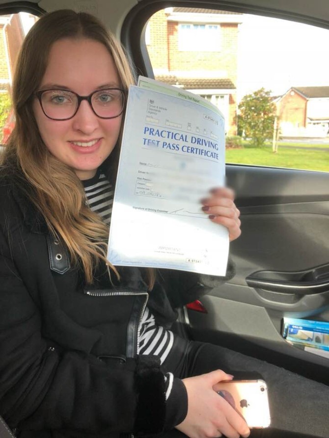 Congratulations to a very Happy Molly Webster who passed her Practical driving test at Alvaston Derby this morning. The smile says it all ? Enjoy the open road Molly, it’s been a joy helping you ?