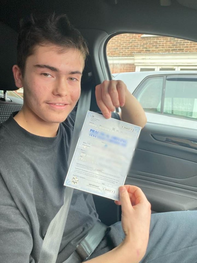 Huge congrats to Dan Lennox who passed this afternoon first attempt. Good luck for the future Dan, stay safe ???