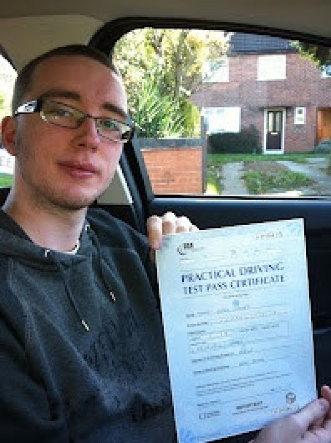Congratulations to Thomas Lindsey on passing at the first attempt in Sin fin Derby earlier. A great drive with some good comments made by the examiner. Well done Tom enjoy the open road.
